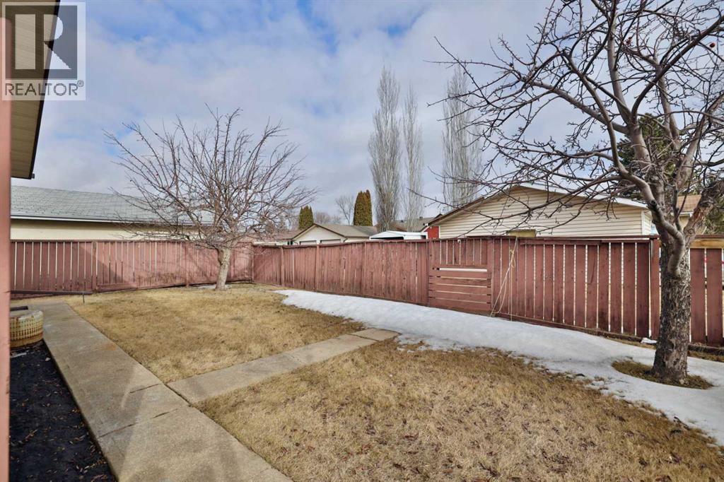 78 Elliott Drive, Camrose, Alberta  T4V 3J1 - Photo 46 - A2300947