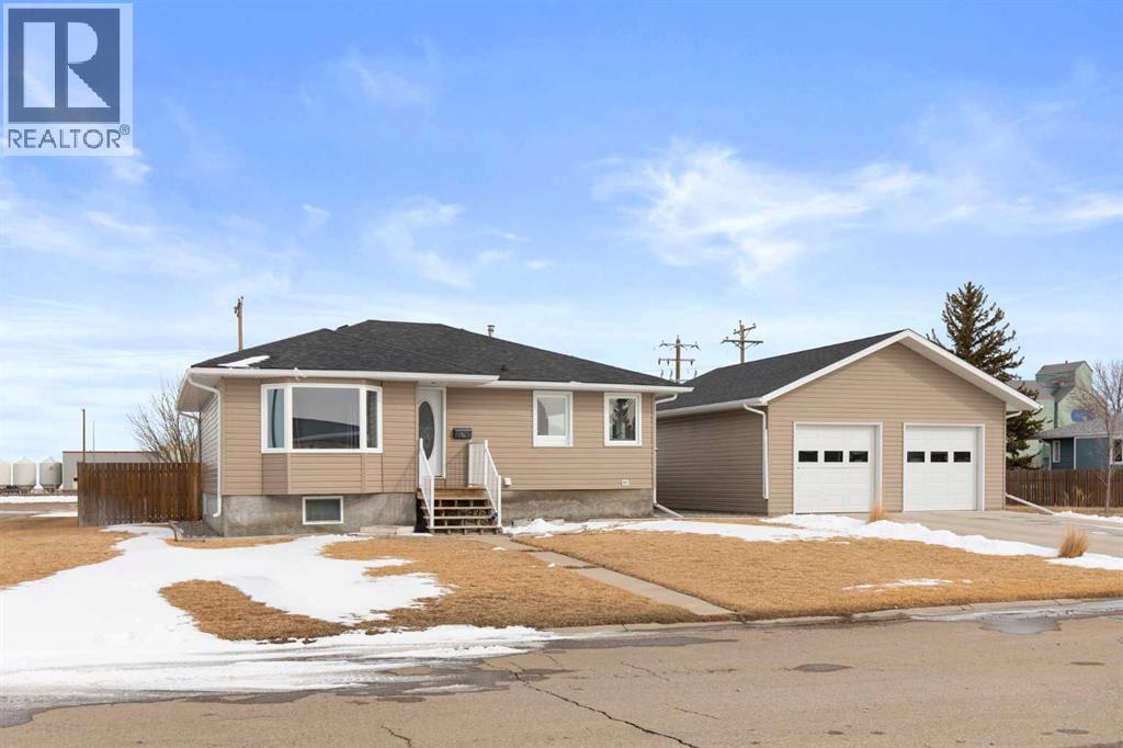 803 2 Avenue W, Foremost, Alberta  T0K 0X0 - Photo 2 - A2292573