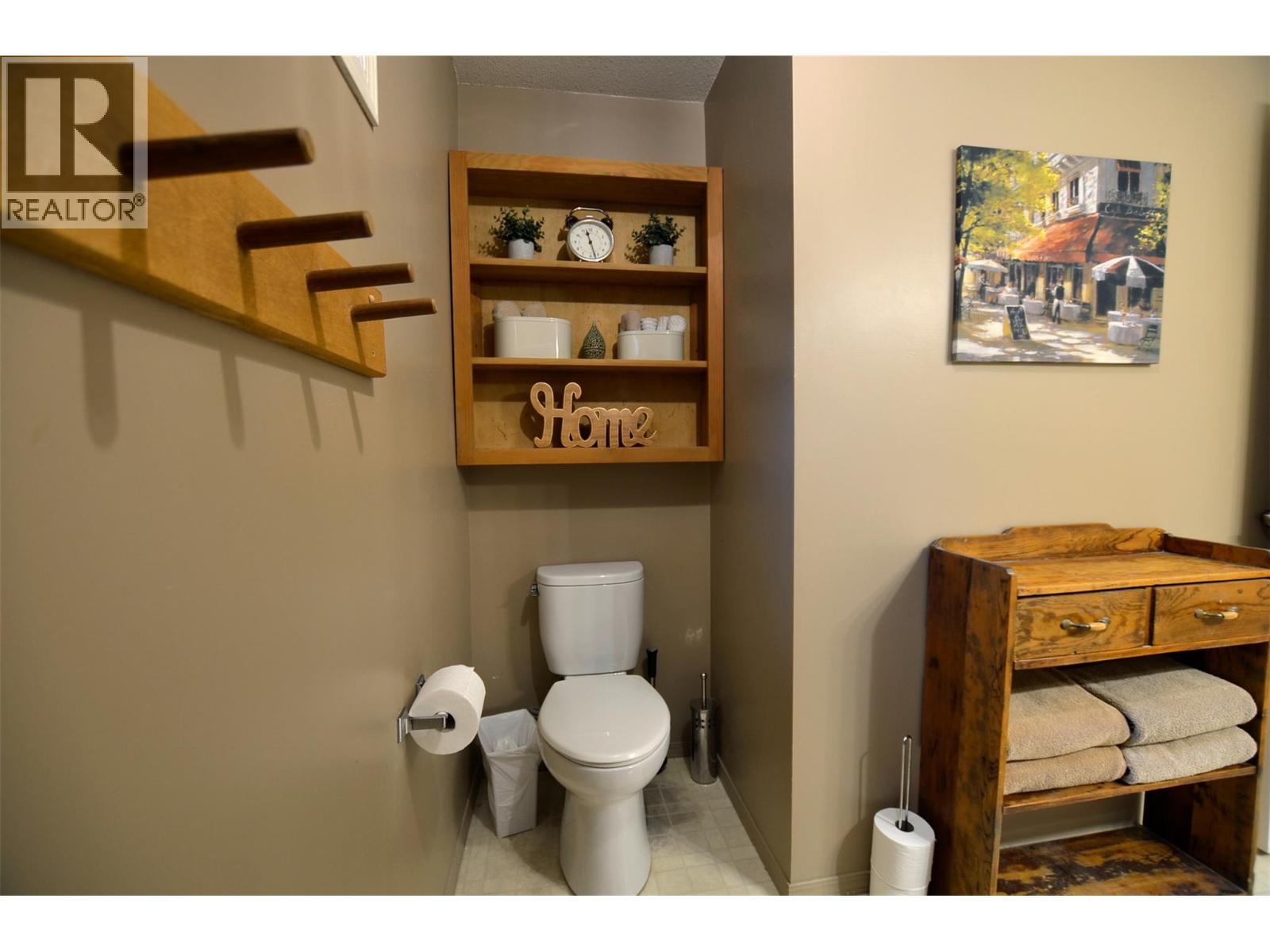 3421 Highway 6 Highway, Lumby, British Columbia  V0E 2G7 - Photo 50 - 10384227