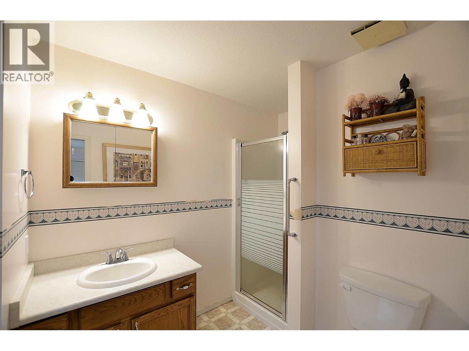 3421 Highway 6 Highway, Lumby, British Columbia  V0E 2G7 - Photo 33 - 10384227