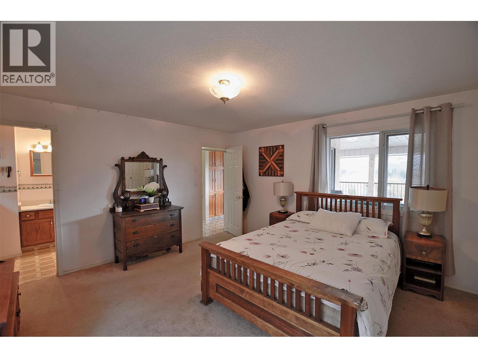 3421 Highway 6 Highway, Lumby, British Columbia  V0E 2G7 - Photo 32 - 10384227