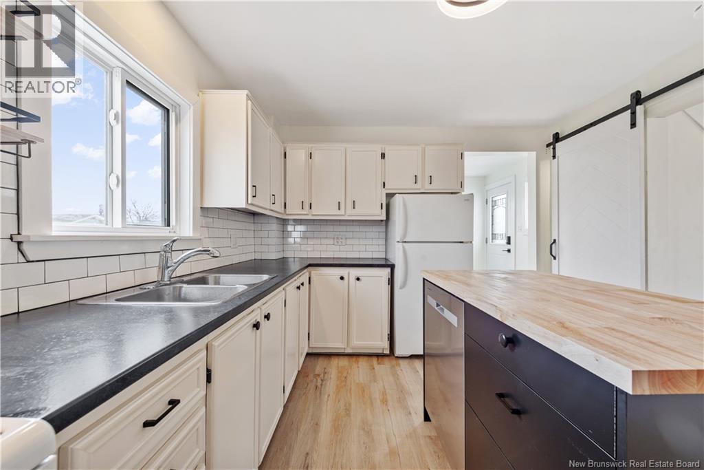 53 Milner Road, Moncton, New Brunswick  E1E 2R9 - Photo 9 - NB137742