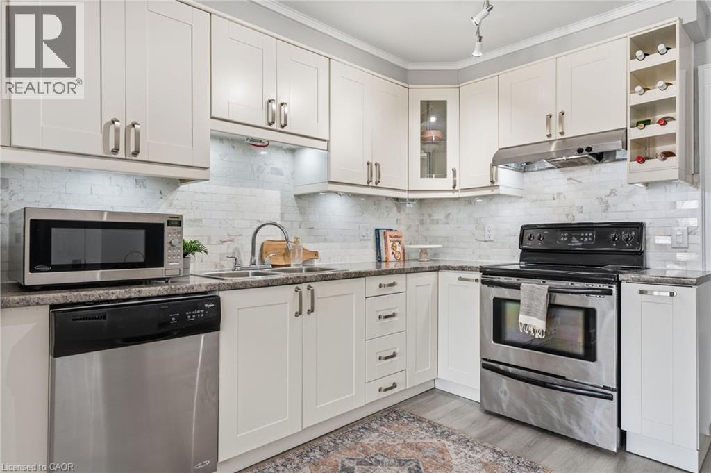 69 Houghton Avenue S, Hamilton, Ontario  L8K 2M9 - Photo 13 - 40823532