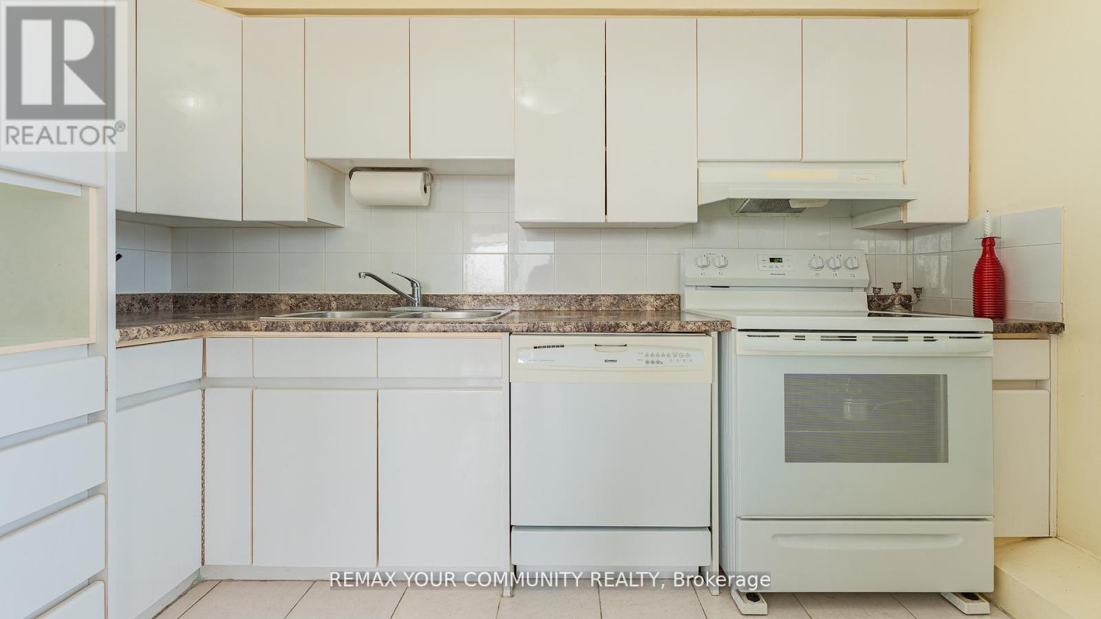 702 - 115 Antibes Drive, Toronto, Ontario  M2R 2Y9 - Photo 19 - C13034610