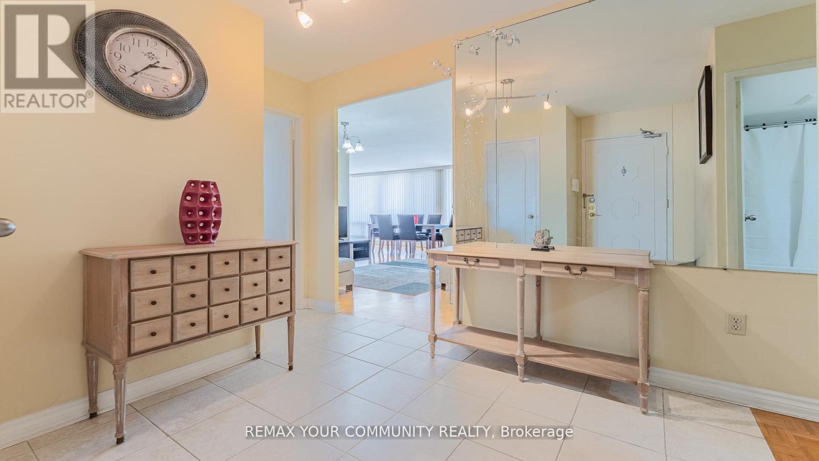 702 - 115 Antibes Drive, Toronto, Ontario  M2R 2Y9 - Photo 4 - C13034610