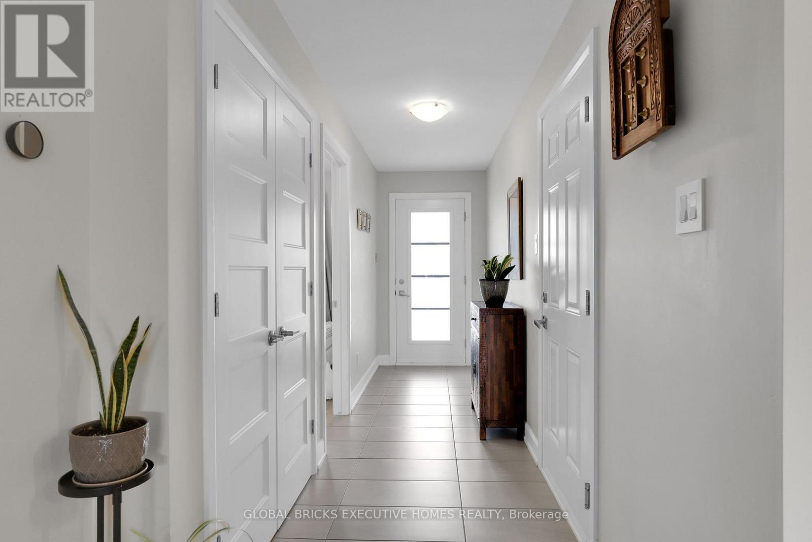 52 Des Benevoles Street, The Nation, Ontario  K0A 2M0 - Photo 2 - X12979984