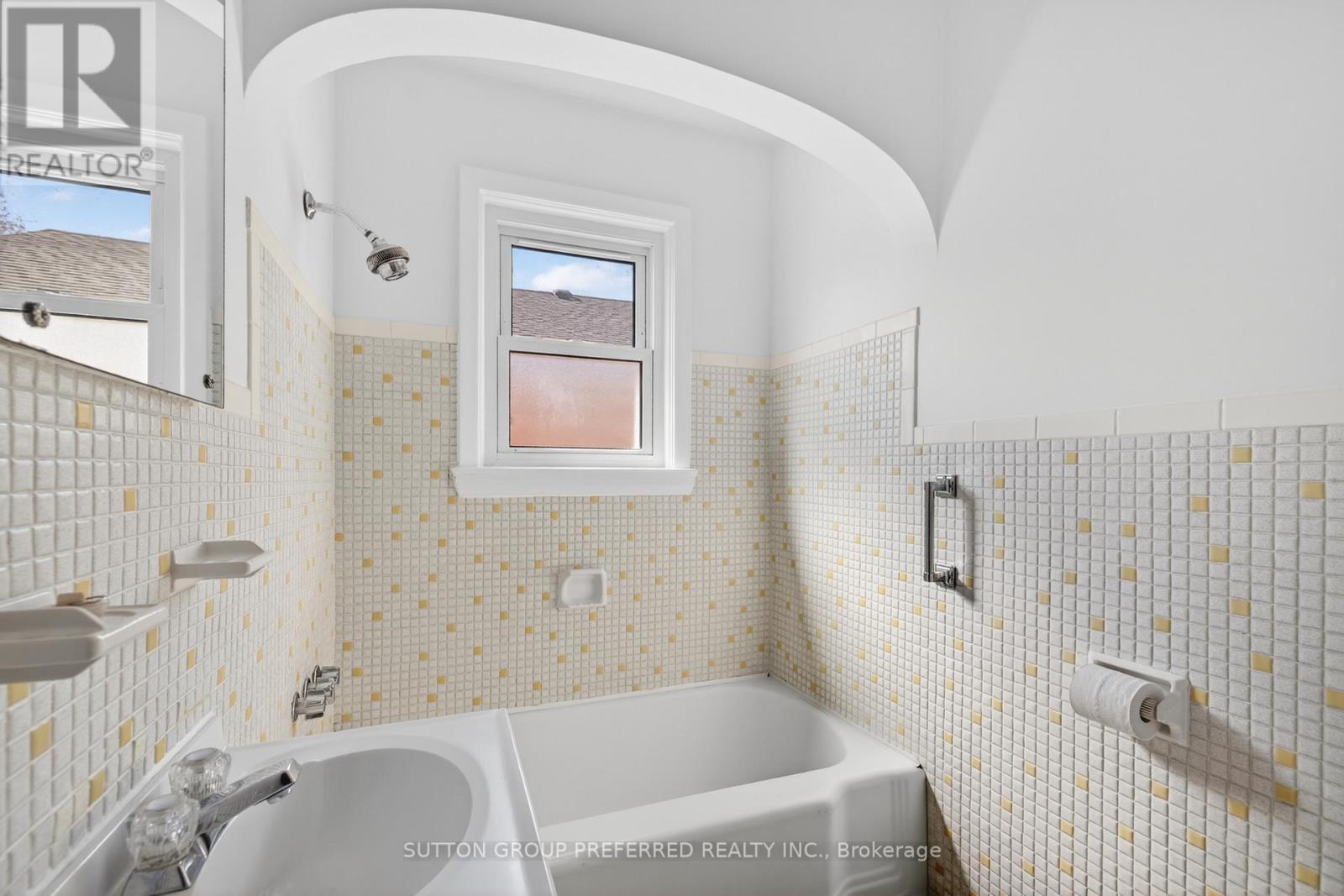 364 Mckeon Avenue, London South, Ontario  N6C 4H5 - Photo 21 - X13031878