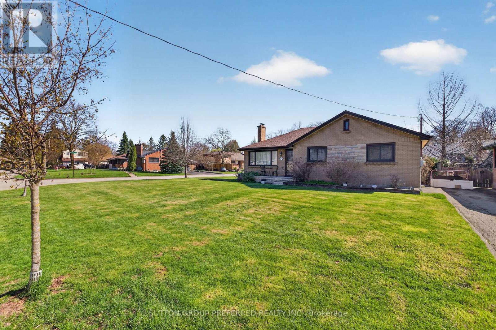 364 Mckeon Avenue, London South, Ontario  N6C 4H5 - Photo 2 - X13031878