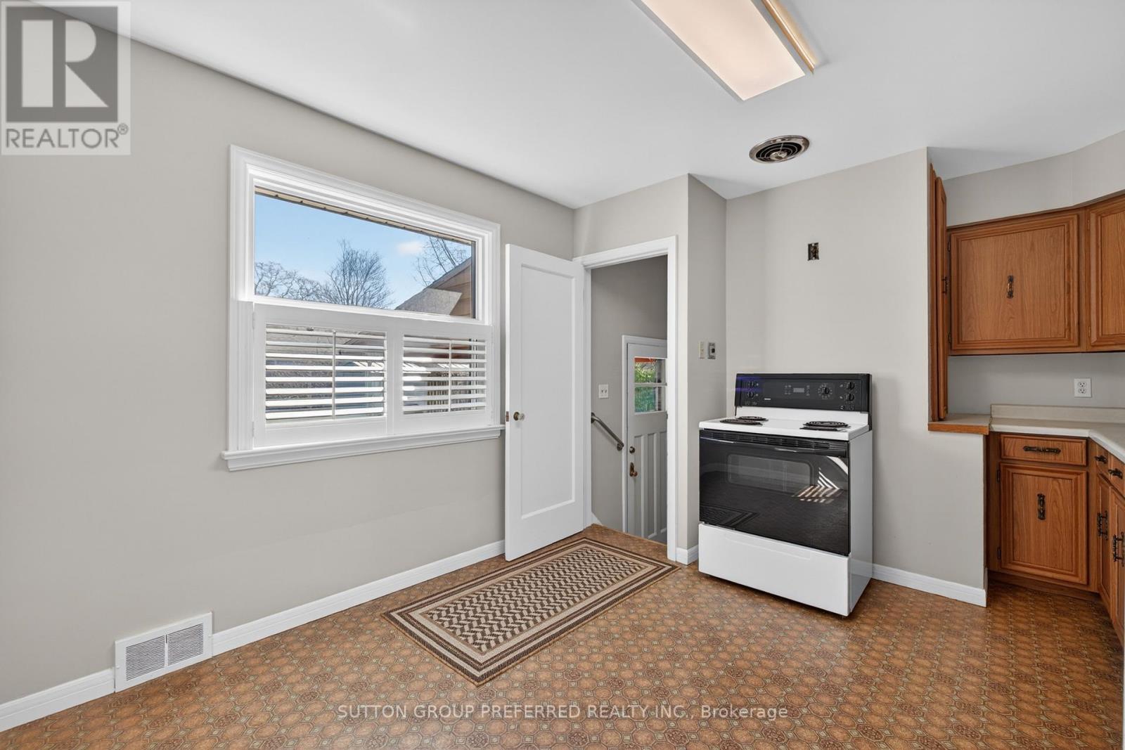 364 Mckeon Avenue, London South, Ontario  N6C 4H5 - Photo 13 - X13031878