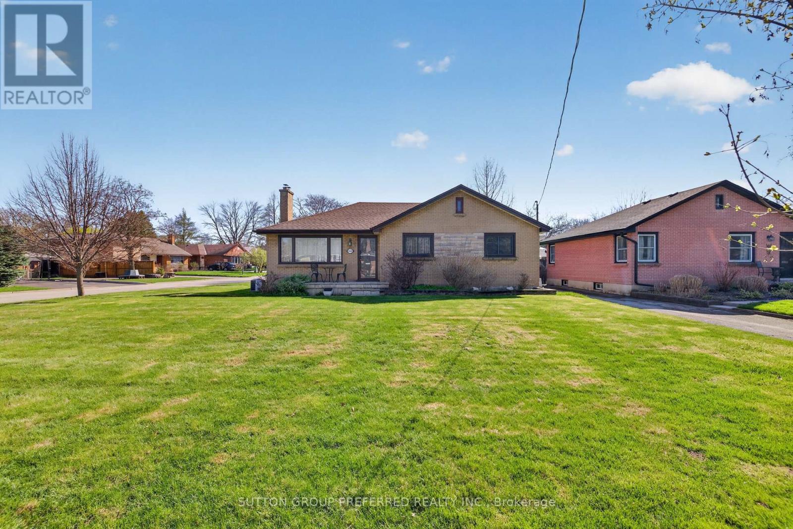 364 Mckeon Avenue, London South, Ontario  N6C 4H5 - Photo 1 - X13031878