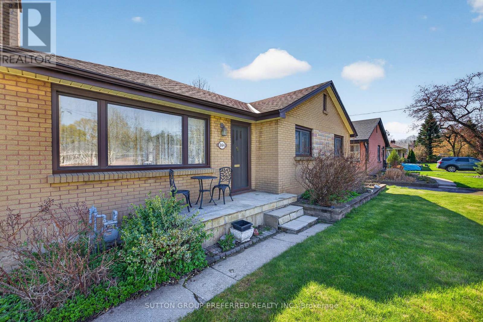 364 Mckeon Avenue, London South, Ontario  N6C 4H5 - Photo 3 - X13031878