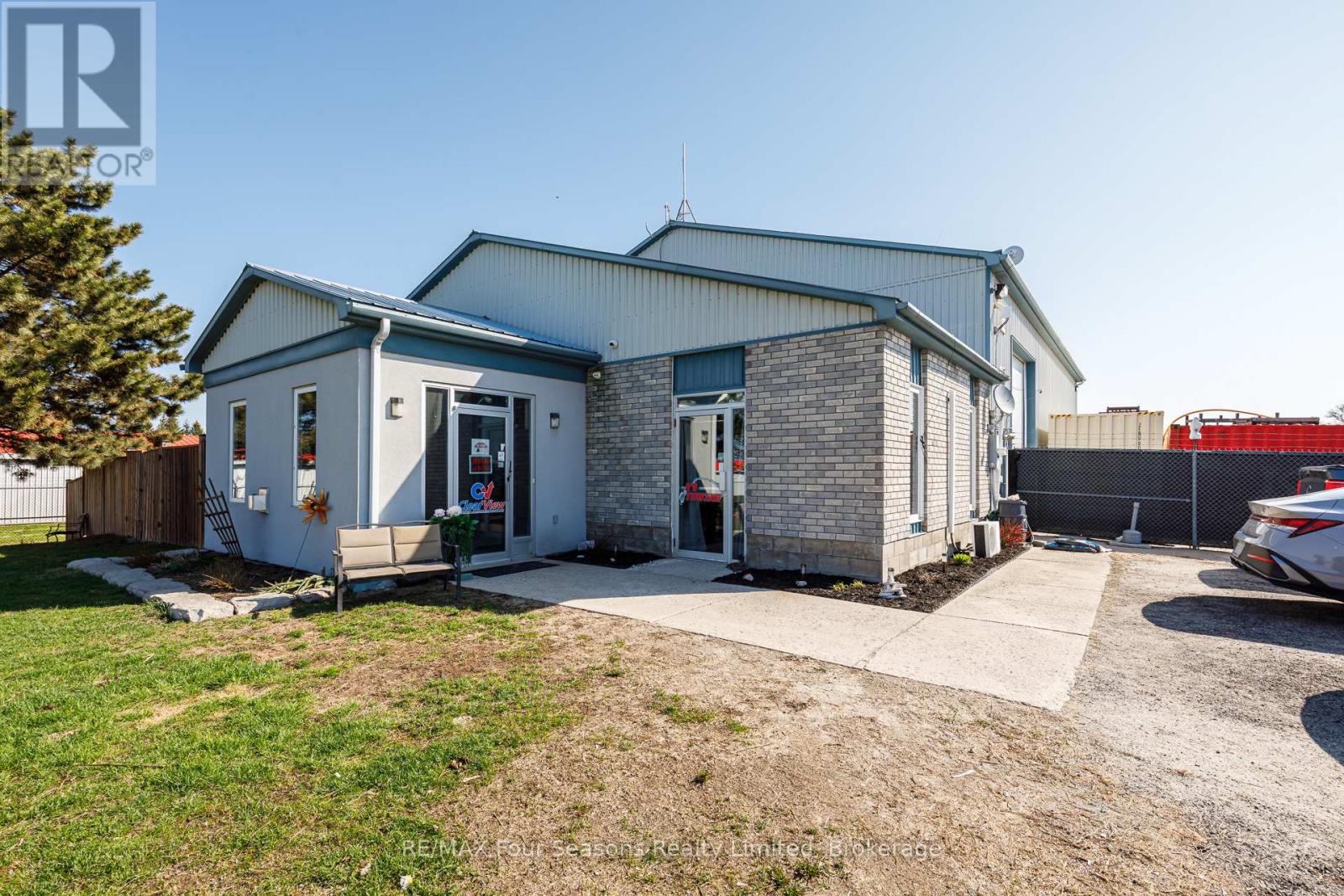 12403 10 County Road, Clearview, Ontario  L0M 1S0 - Photo 33 - S13034892