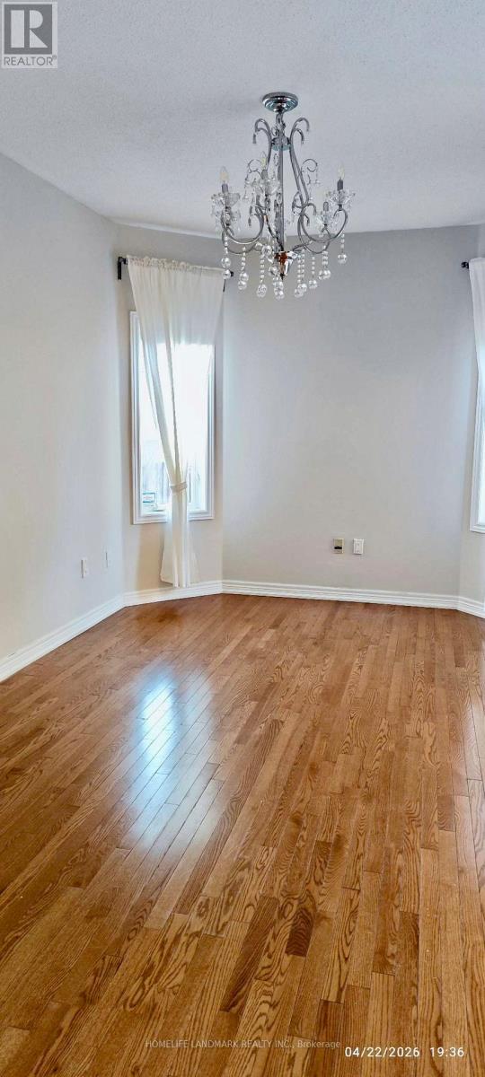 40 Ozner Crescent, Vaughan, Ontario  L4H 0E1 - Photo 11 - N12954866