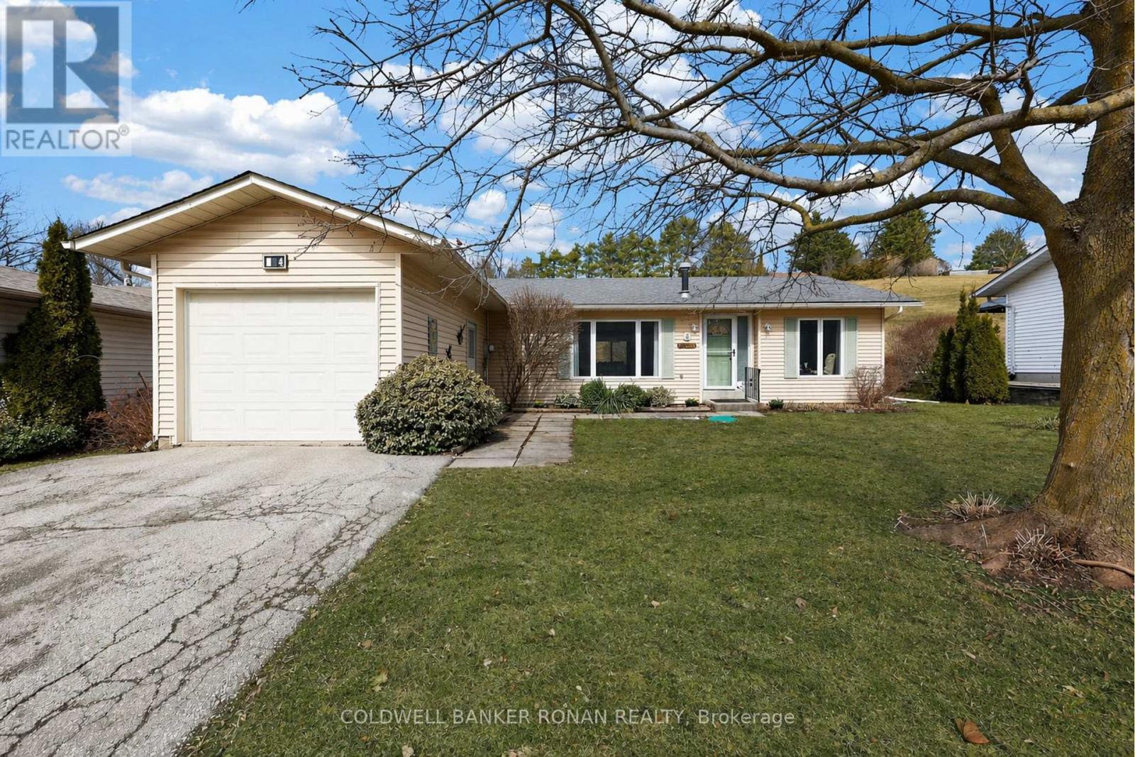 4 TECUMSETH PINES DRIVE, New Tecumseth, Ontario