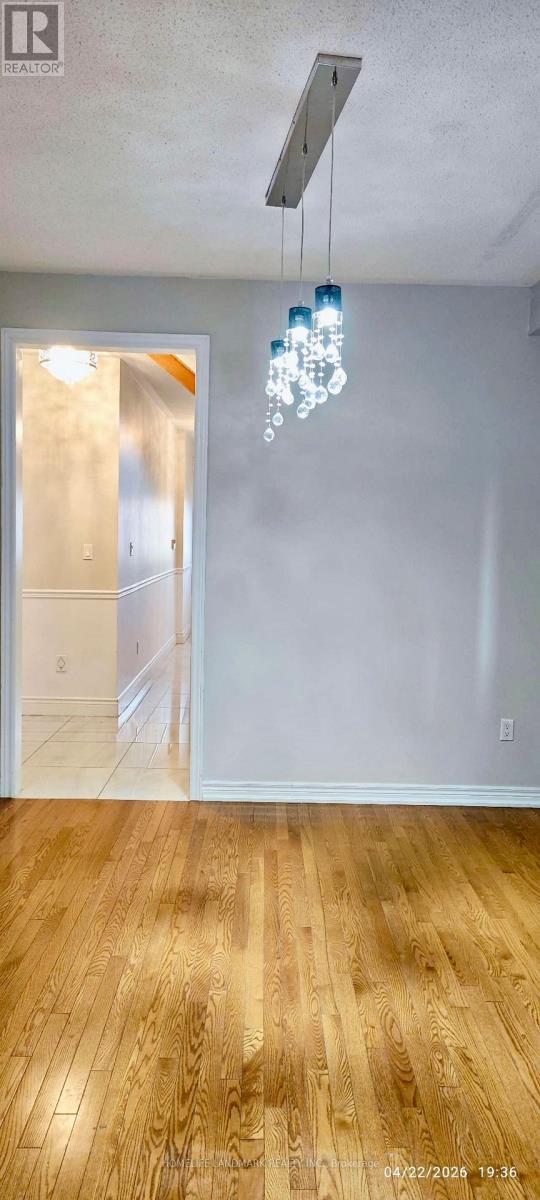 40 Ozner Crescent, Vaughan, Ontario  L4H 0E1 - Photo 10 - N12954866