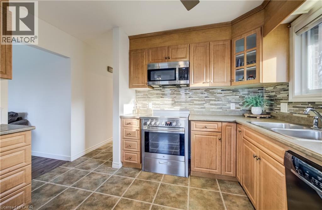 22 Duncairn Avenue, Kitchener, Ontario  N2M 4S4 - Photo 12 - 40823118