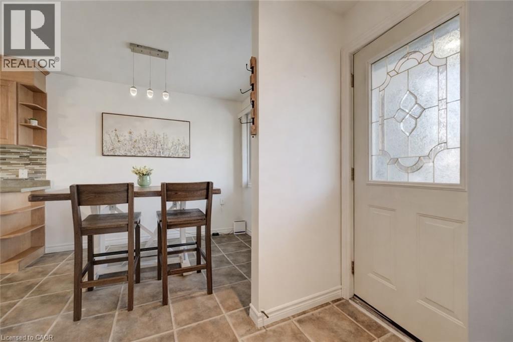 22 Duncairn Avenue, Kitchener, Ontario  N2M 4S4 - Photo 6 - 40823118