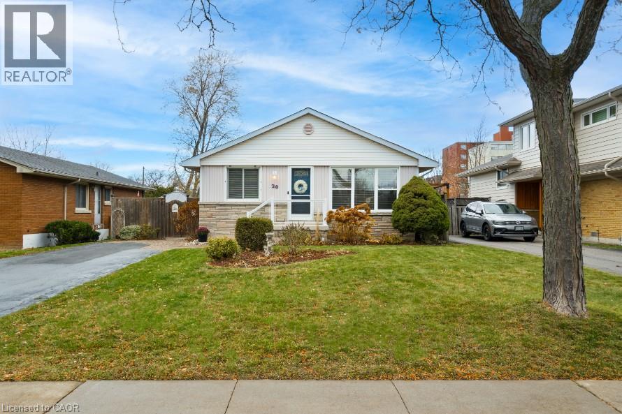 20 CARDINAL Drive, Hamilton, Ontario
