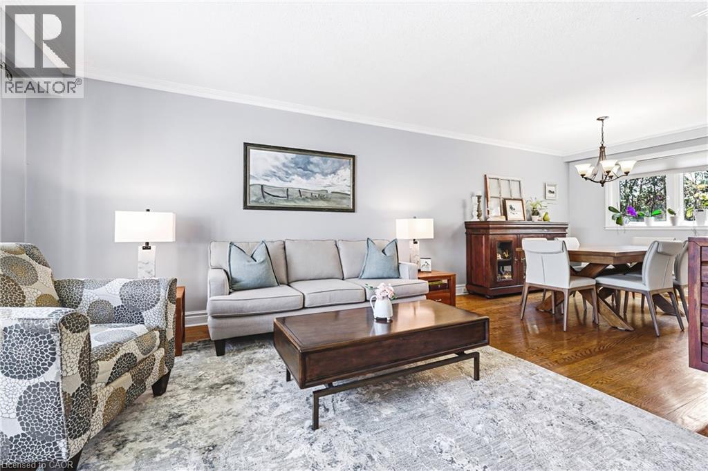 668 Chestnut Place, Burlington, Ontario  L7N 3E8 - Photo 3 - 40820722