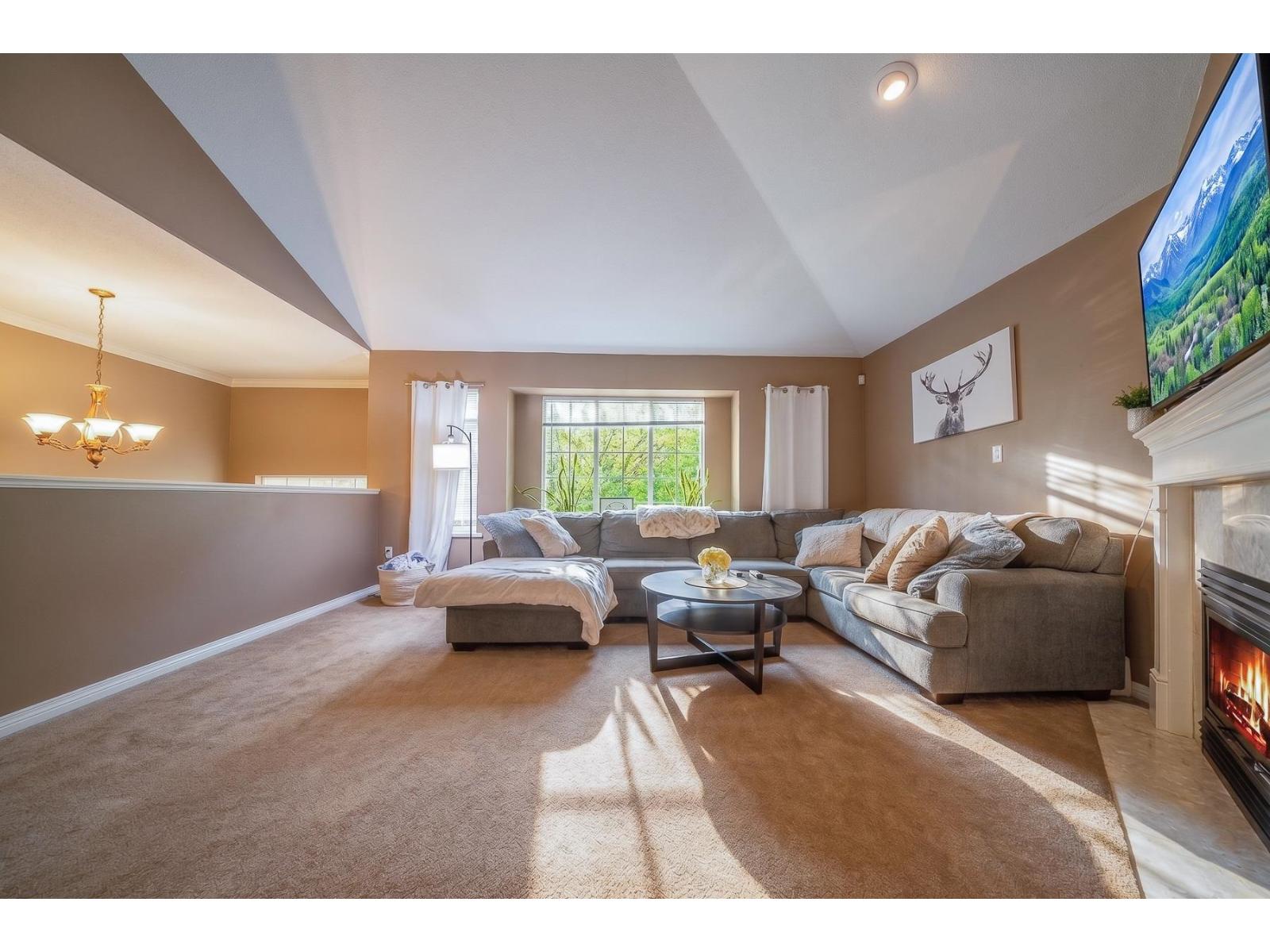 9256 203 Street, Langley, British Columbia  V1M 2M7 - Photo 6 - R3113258