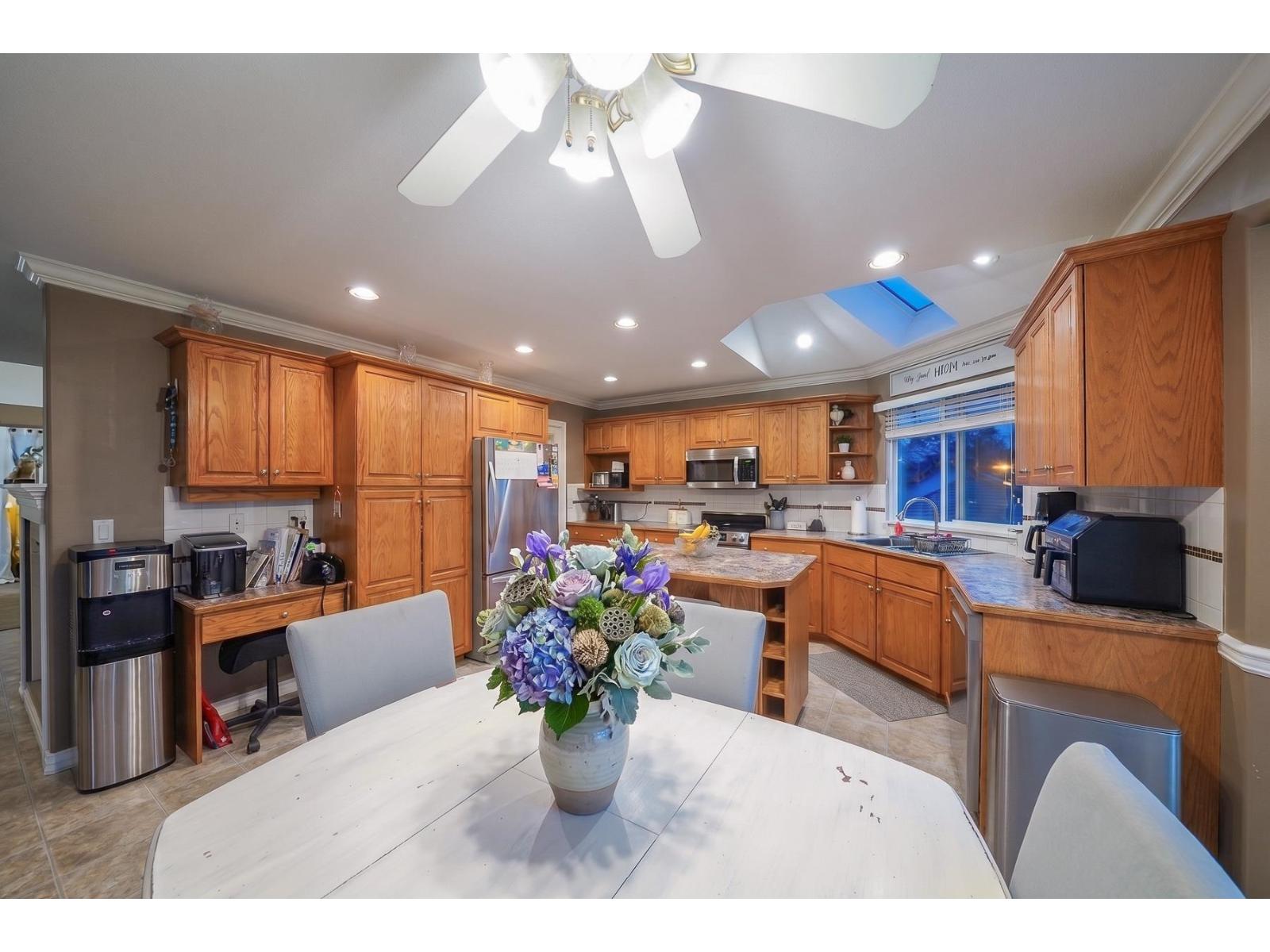 9256 203 Street, Langley, British Columbia  V1M 2M7 - Photo 14 - R3113258