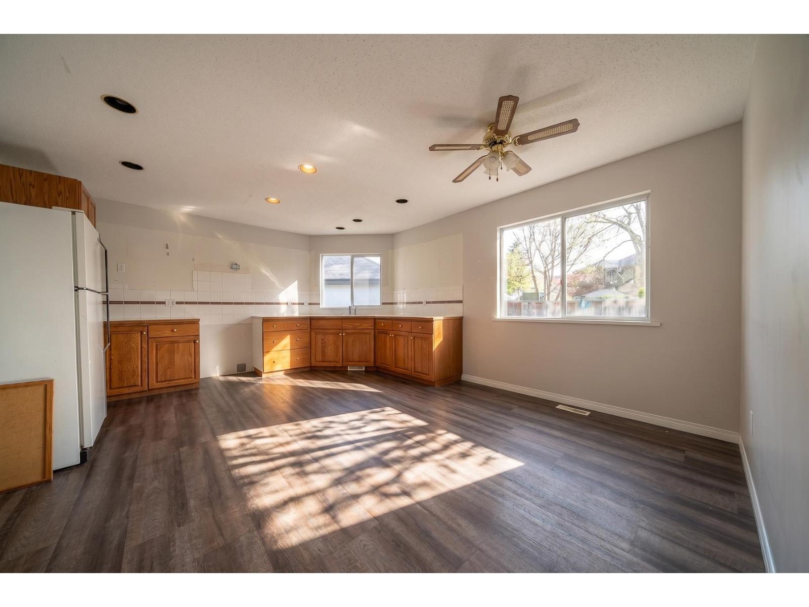 9256 203 Street, Langley, British Columbia  V1M 2M7 - Photo 32 - R3113258