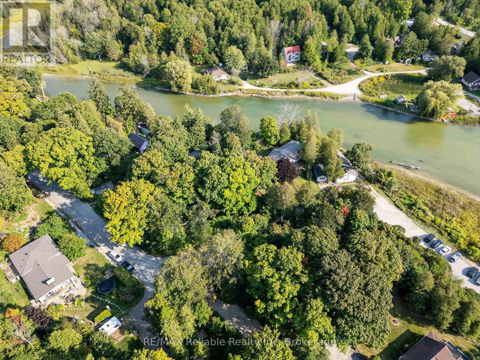 24 Huron Street N, Ashfield-Colborne-Wawanosh, Ontario  N7A 3X9 - Photo 29 - X13034812