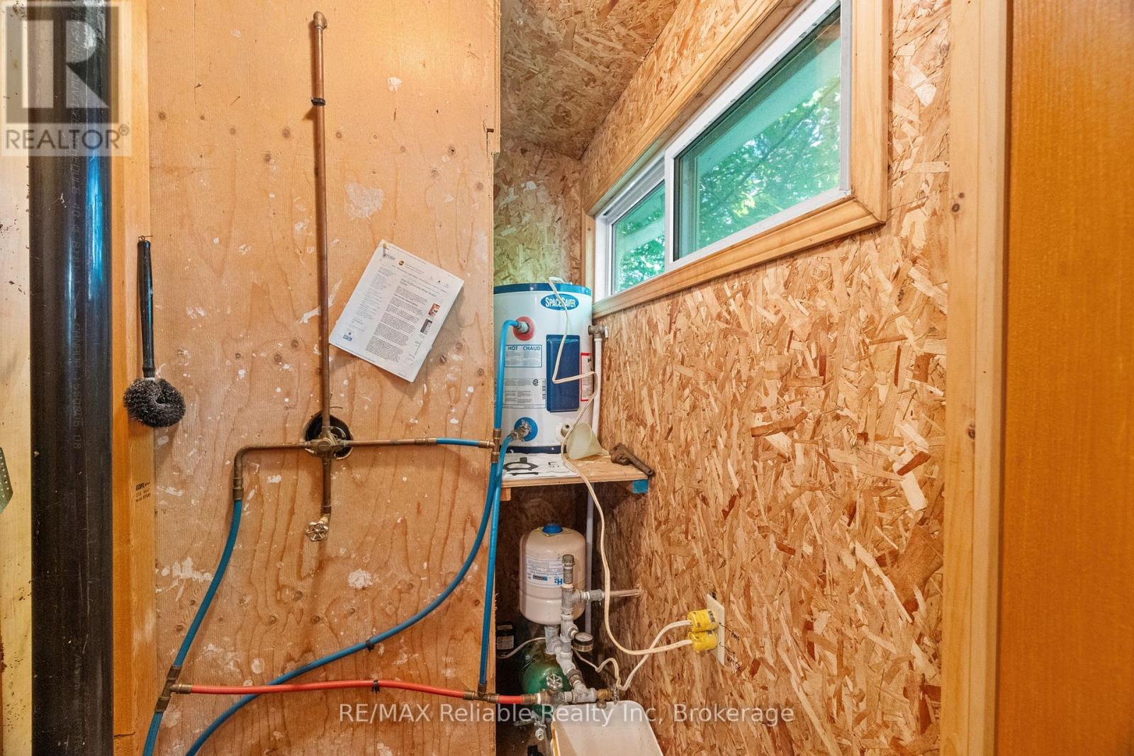 24 Huron Street N, Ashfield-Colborne-Wawanosh, Ontario  N7A 3X9 - Photo 8 - X13034812