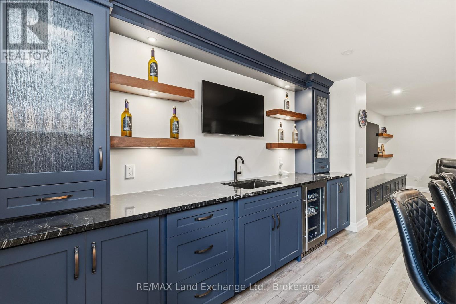 353 Stickel Street, Saugeen Shores, Ontario  N0H 2C1 - Photo 24 - X13034830