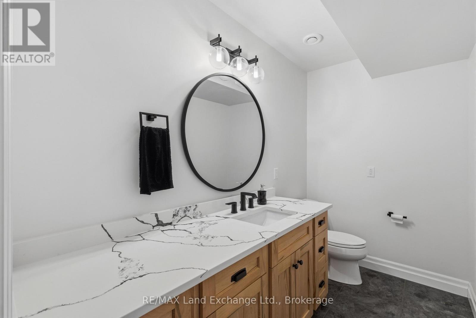 353 Stickel Street, Saugeen Shores, Ontario  N0H 2C1 - Photo 30 - X13034830