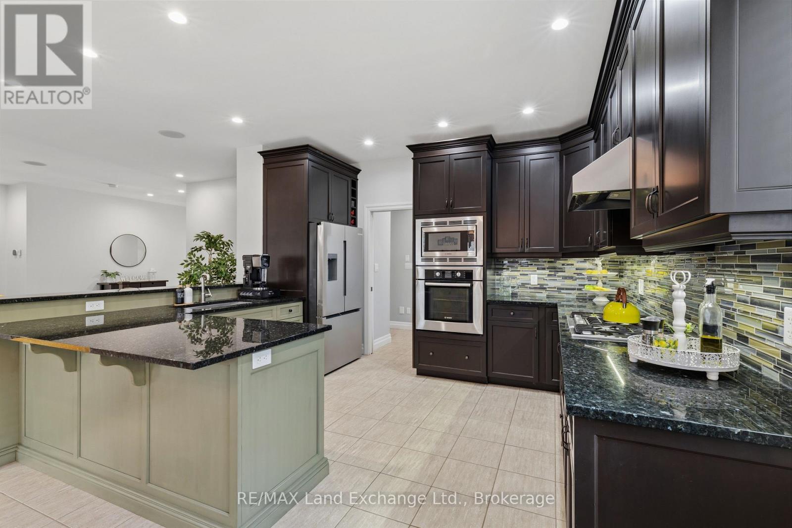 353 Stickel Street, Saugeen Shores, Ontario  N0H 2C1 - Photo 8 - X13034830