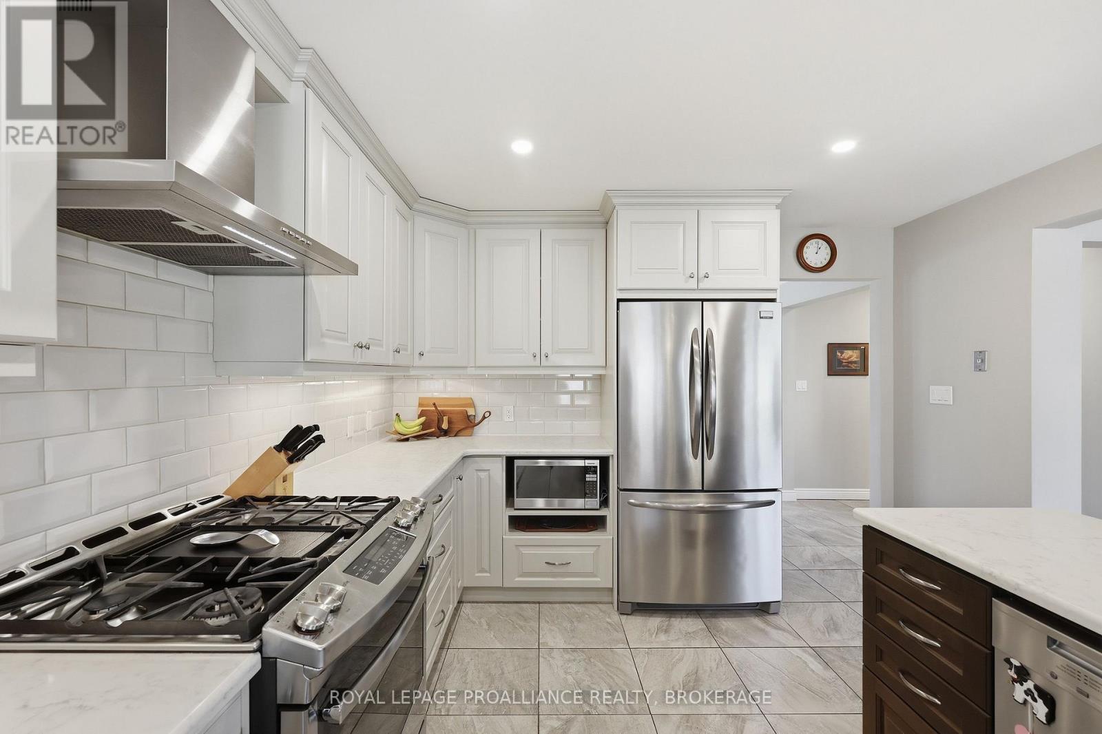 611 Rankin Crescent, Kingston, Ontario  K7M 7K6 - Photo 9 - X13034714