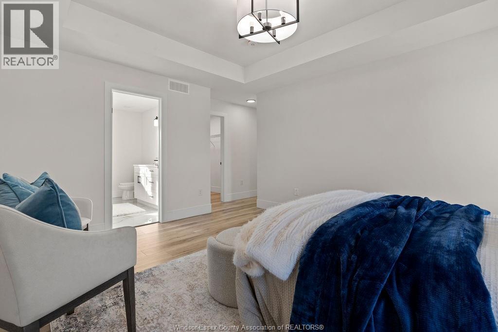 2466 Partington Avenue, Windsor, Ontario  N9E 0A9 - Photo 27 - 26009010