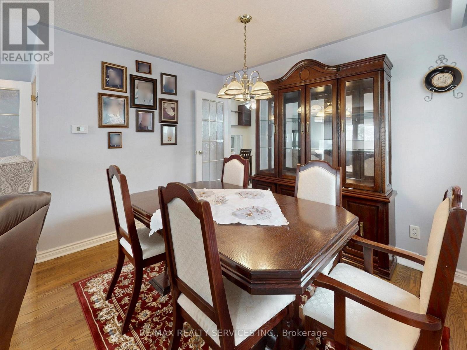 16 Grassington Crescent, Brampton, Ontario  L6S 1Z6 - Photo 18 - W12886772