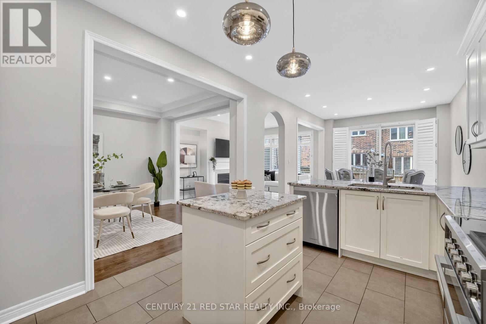 2416 Village Common, Oakville, Ontario  L6M 0S2 - Photo 13 - W12983094