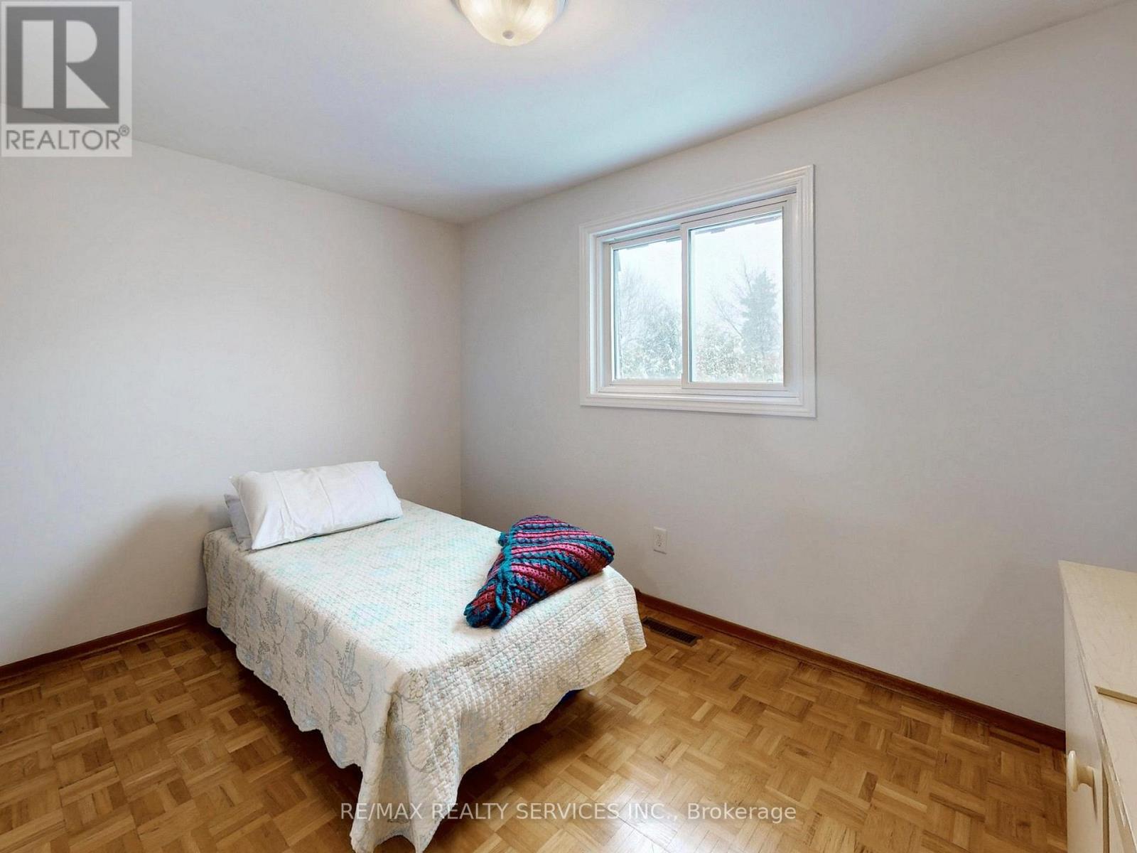 16 Grassington Crescent, Brampton, Ontario  L6S 1Z6 - Photo 29 - W12886772