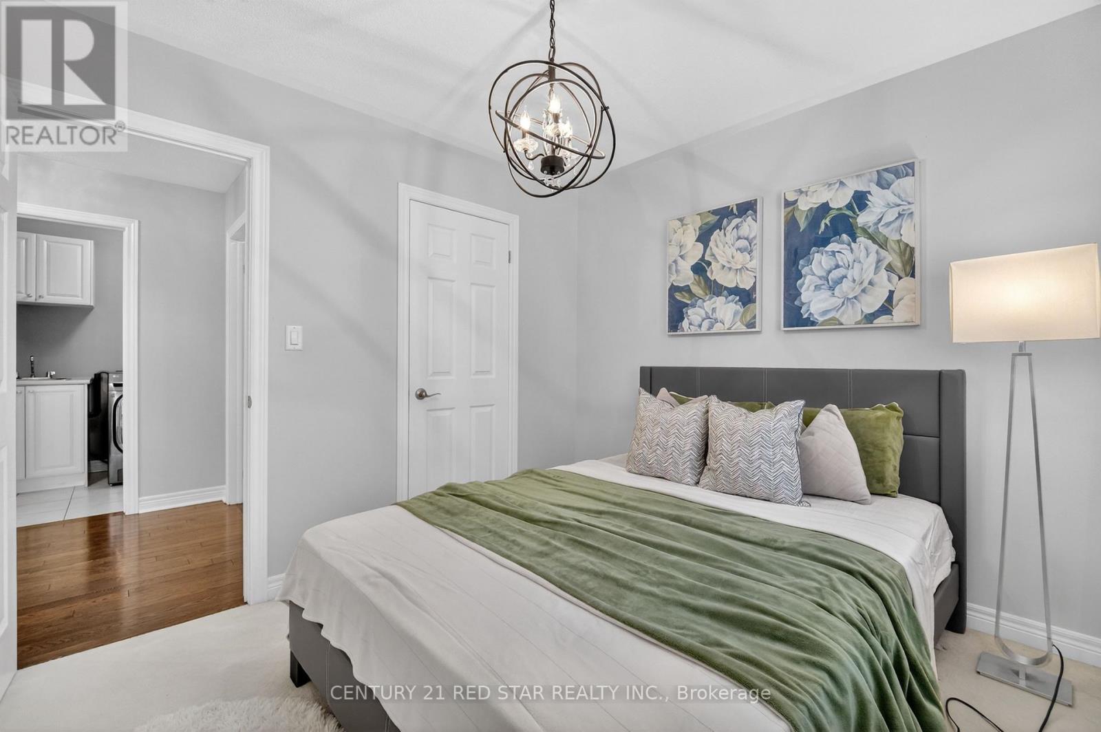 2416 Village Common, Oakville, Ontario  L6M 0S2 - Photo 37 - W12983094