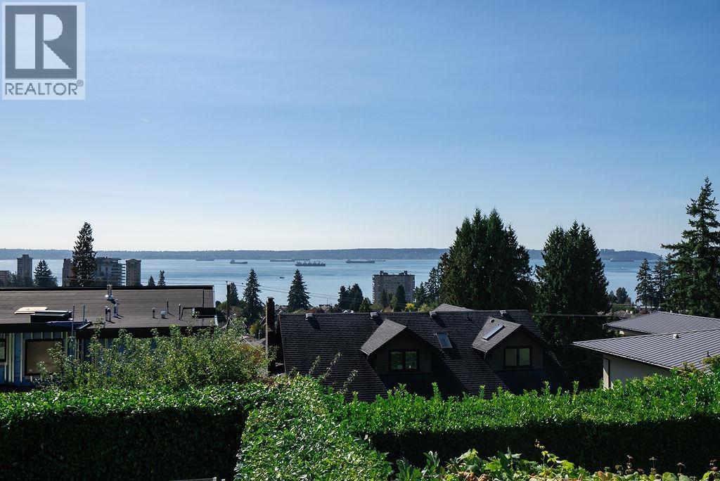 2316 Nelson Avenue, West Vancouver, British Columbia  V7V 2R2 - Photo 38 - R3115005