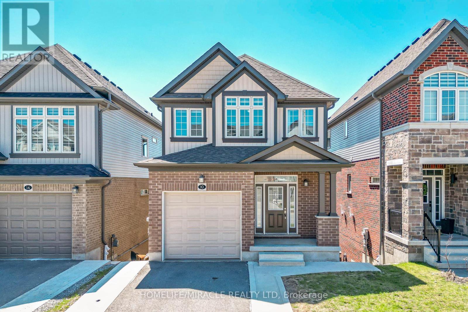 10 SPORTSMAN HILL STREET, Kitchener, Ontario