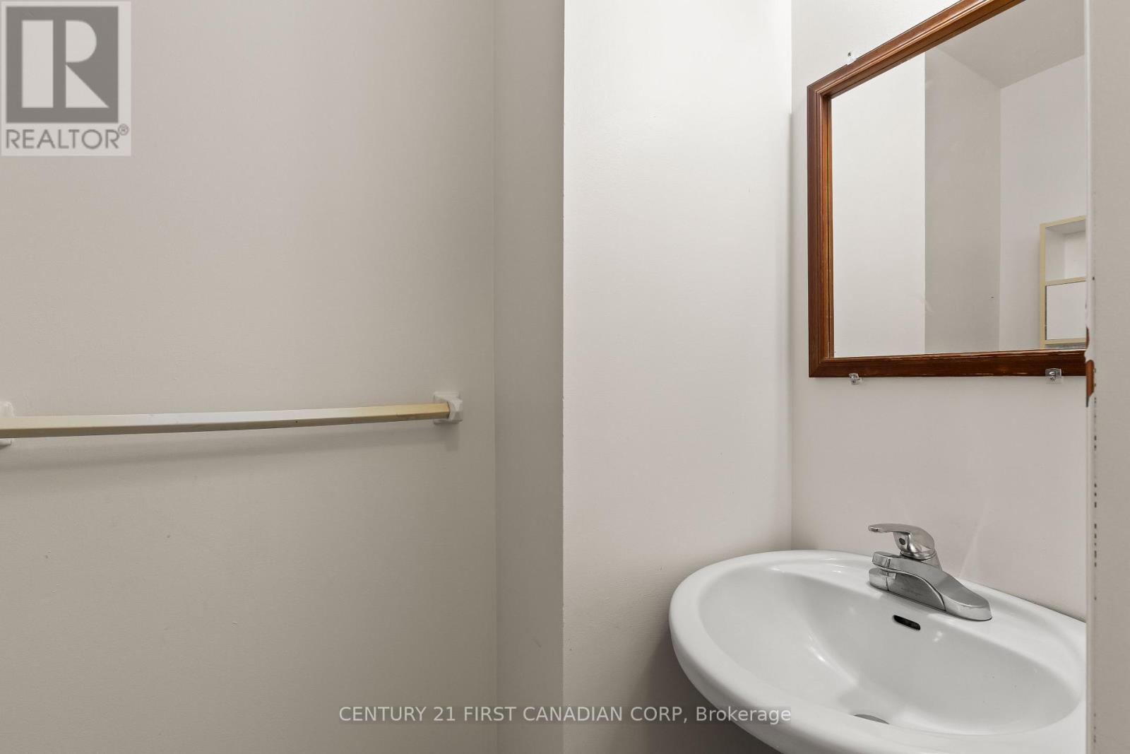 122 Garland Lane, London East, Ontario  N5V 3K8 - Photo 18 - X13034876