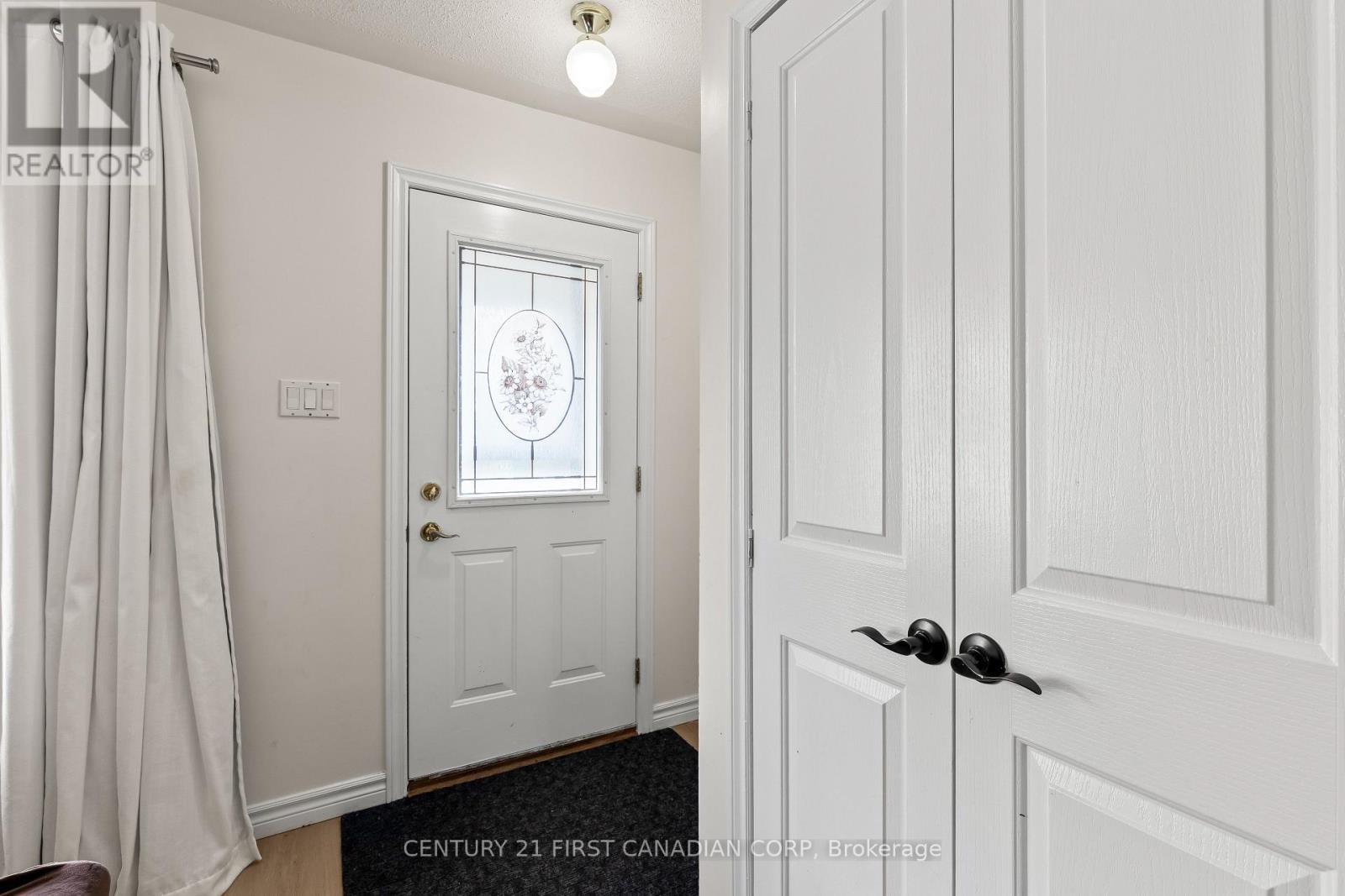 122 Garland Lane, London East, Ontario  N5V 3K8 - Photo 6 - X13034876