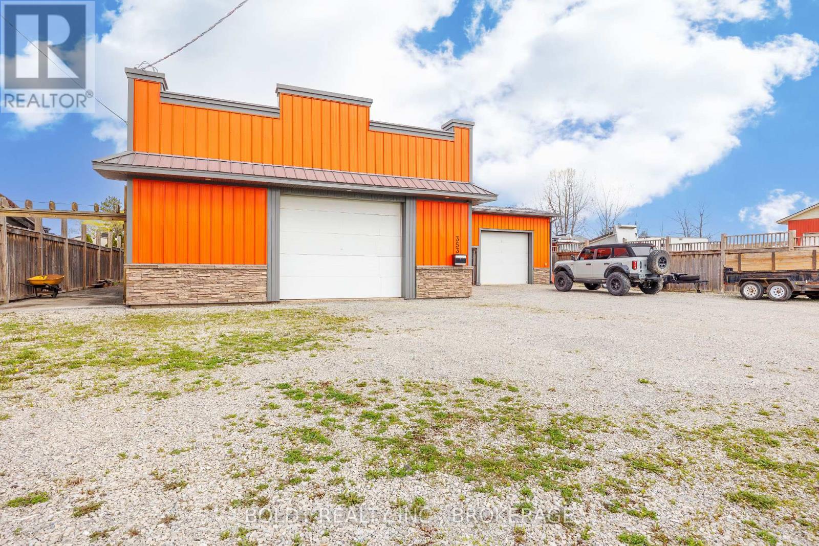 353 Dain Avenue, Welland, Ontario  L3B 3E8 - Photo 2 - X13034782