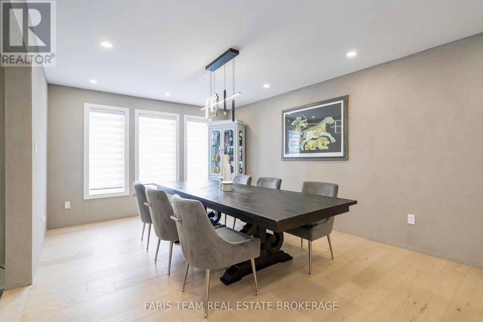 7 Golfview Boulevard, Bradford West Gwillimbury, Ontario  L3Z 2A6 - Photo 11 - N12768692