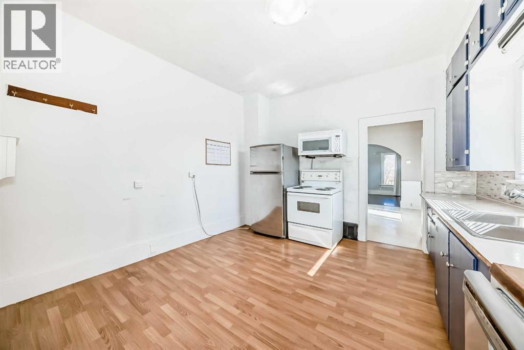 5017 54 Ave, Ponoka, Alberta  T4J 1H2 - Photo 6 - A2302226