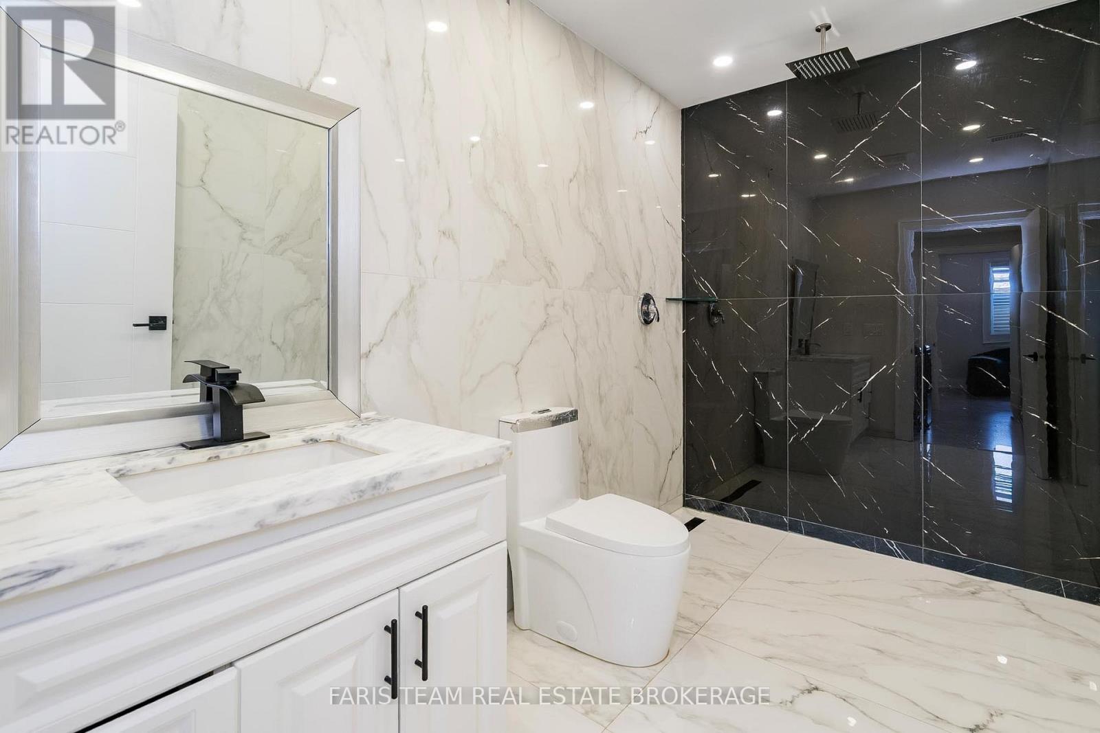 7 Golfview Boulevard, Bradford West Gwillimbury, Ontario  L3Z 2A6 - Photo 34 - N12768692