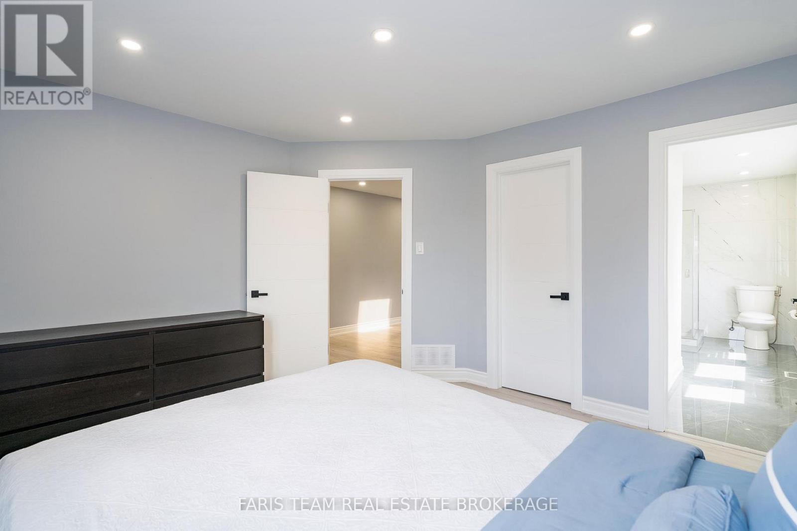 7 Golfview Boulevard, Bradford West Gwillimbury, Ontario  L3Z 2A6 - Photo 28 - N12768692