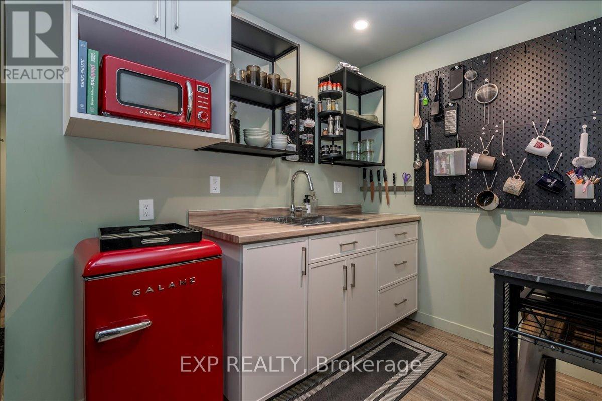 51 Hunter Avenue, Tay, Ontario  L0K 2A0 - Photo 22 - S12975932