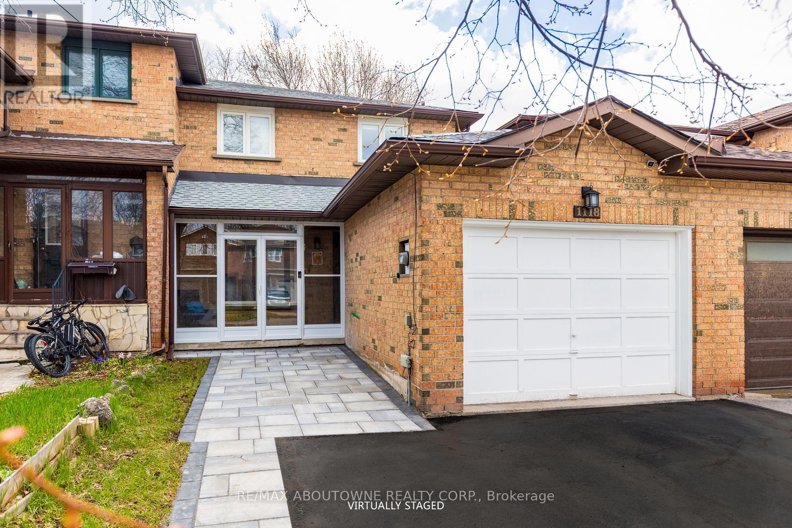 1118 Avondale Drive, Oakville, Ontario  L6H 5L4 - Photo 2 - W13000998