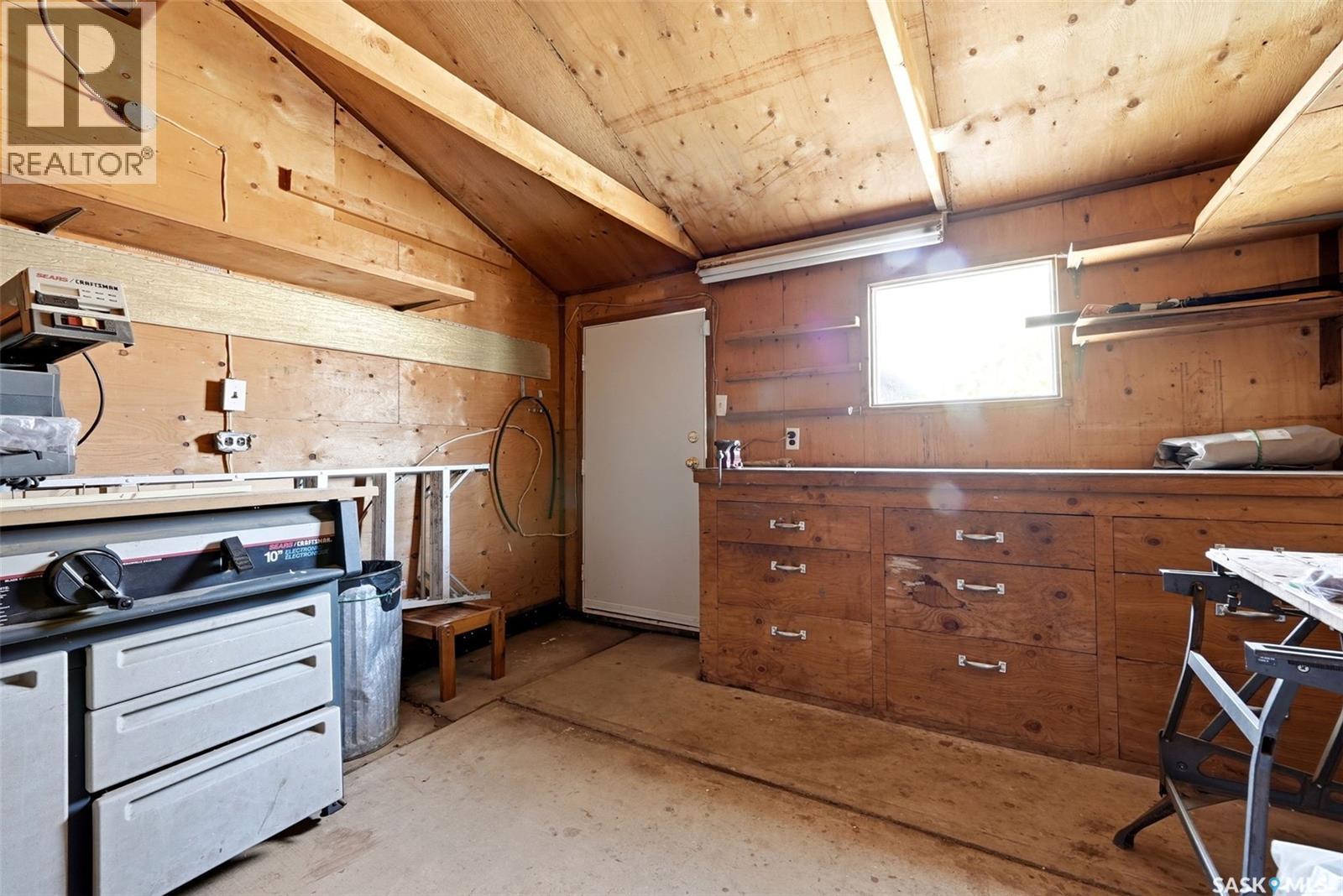 4027 Elphinstone Street, Regina, Saskatchewan  S4S 3L1 - Photo 39 - SK033640