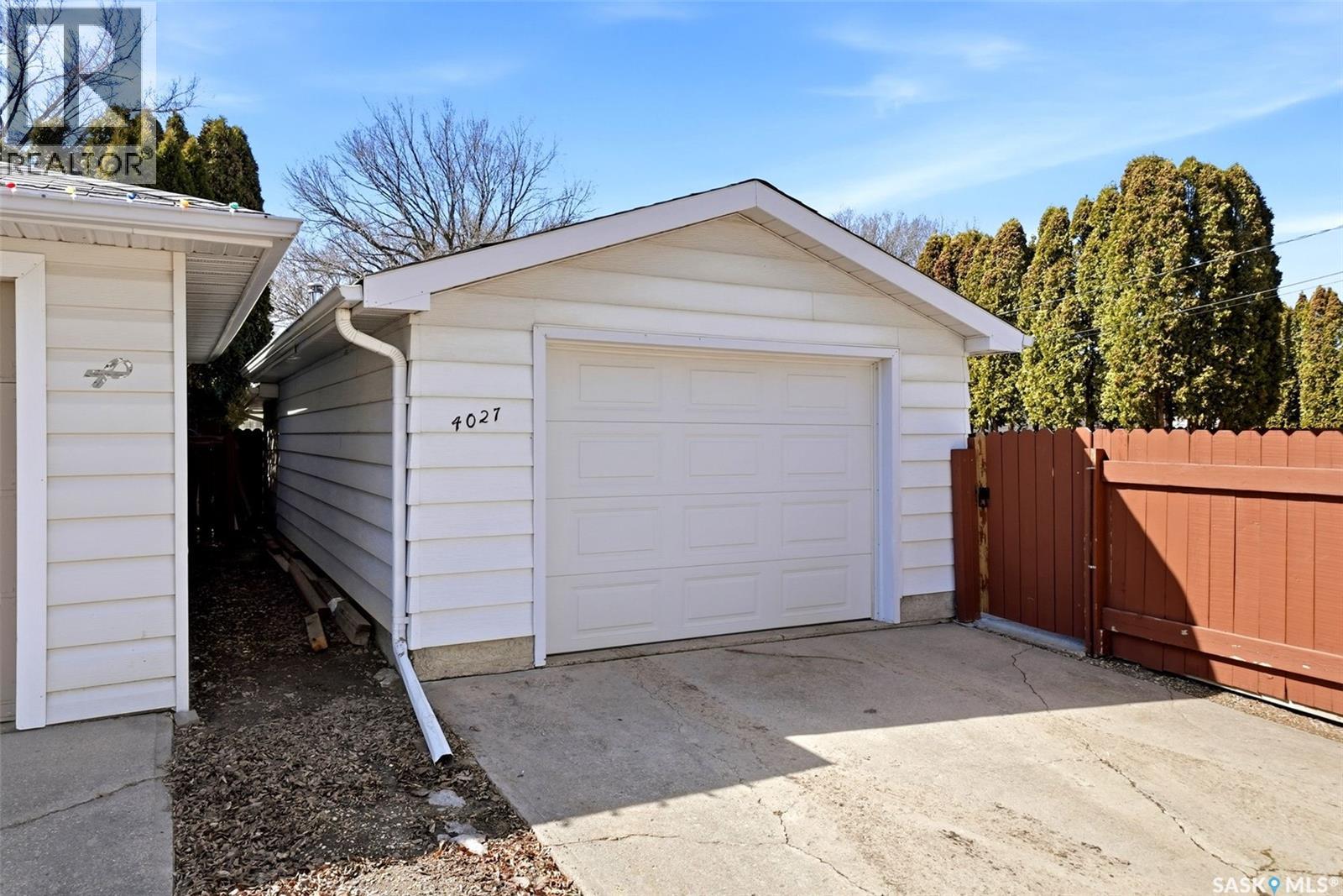 4027 Elphinstone Street, Regina, Saskatchewan  S4S 3L1 - Photo 40 - SK033640